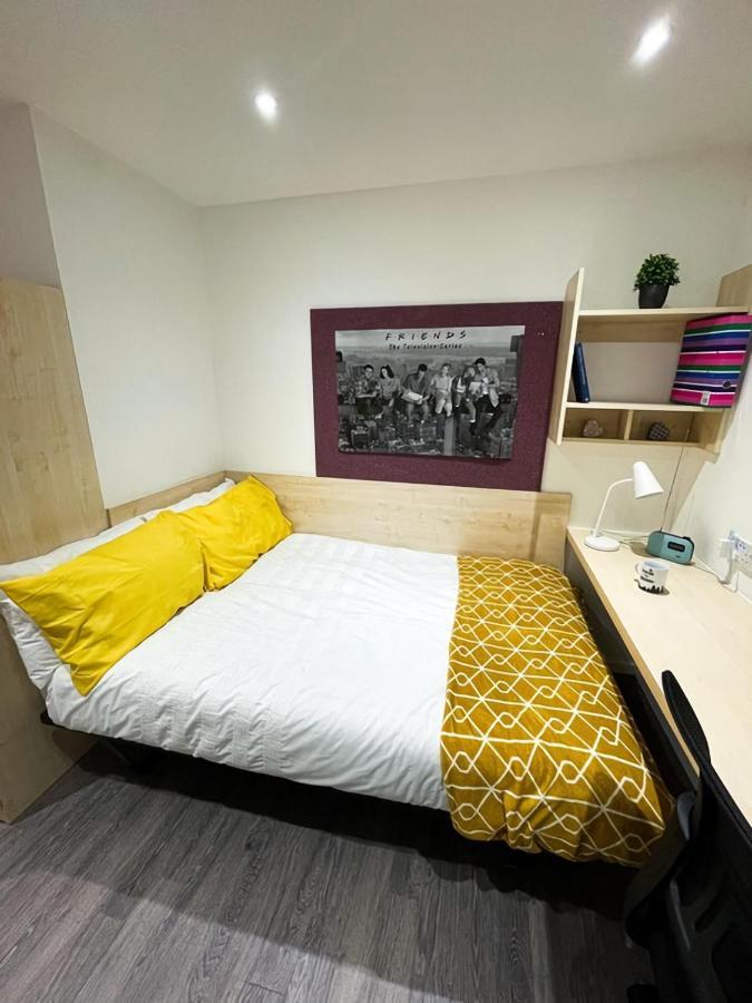 The Heights- Campus Accommodation Бирмингам Екстериор снимка